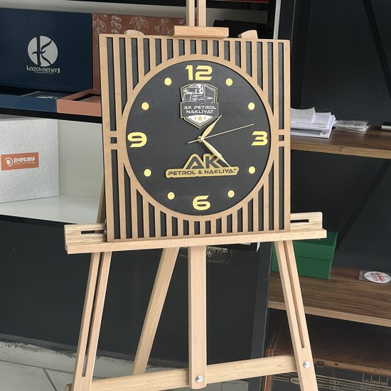 Izgaralı Ahşap Kare Duvar Saati Izgaralı Ahşap Kare Duvar Saati
